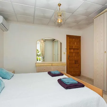 Ch Velazquez Vila Ciudad Quesada