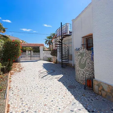 Ch Velazquez Villa *