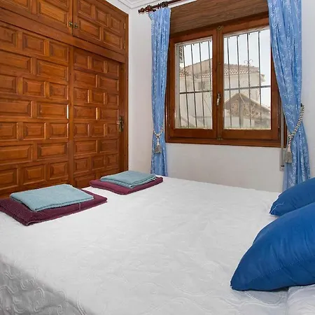 Ch Velazquez Villa *